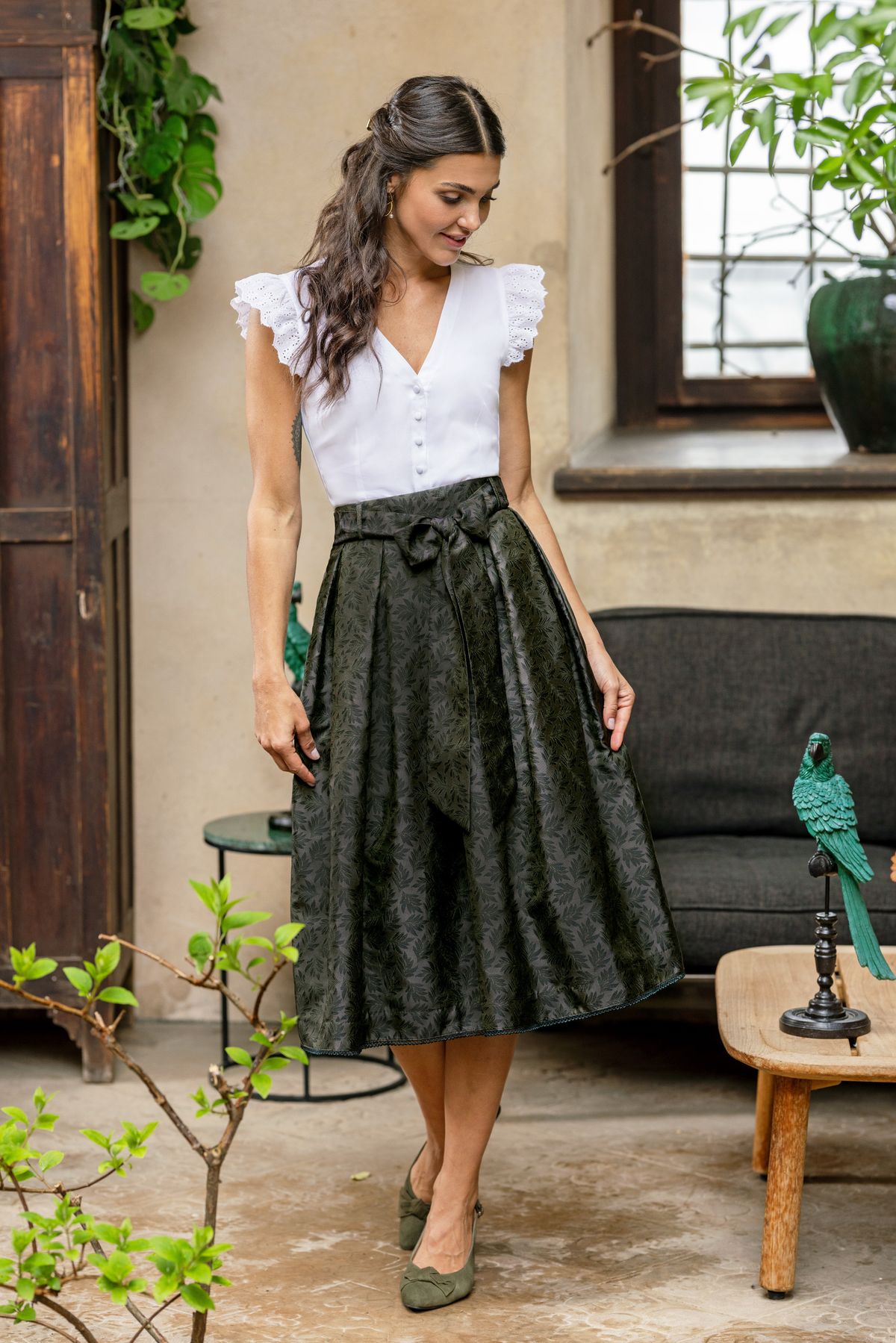 MarJo_Dirndl GY-11-Julbach_waldgrün_Body GY-11-Karlsfeld_weiß.jpg
