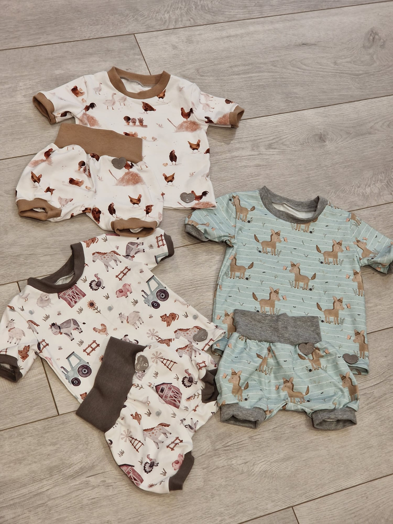 Handgefertigte Kinder-& Babykleidung aus Baumwolle