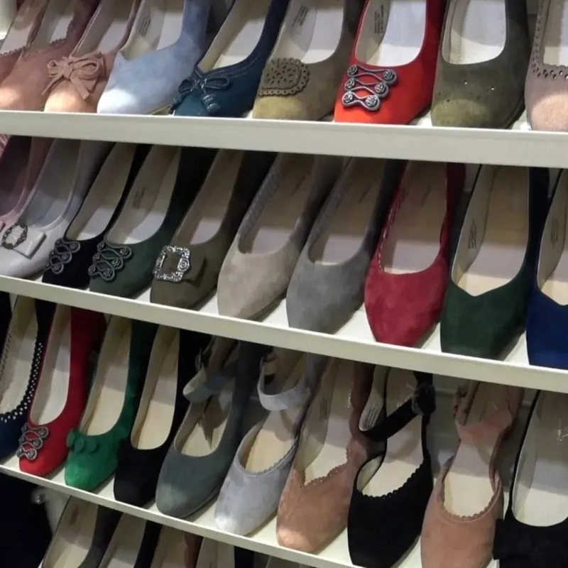 Bezaubernde Trachten- Lederschuhe in vielen Farben und Formen